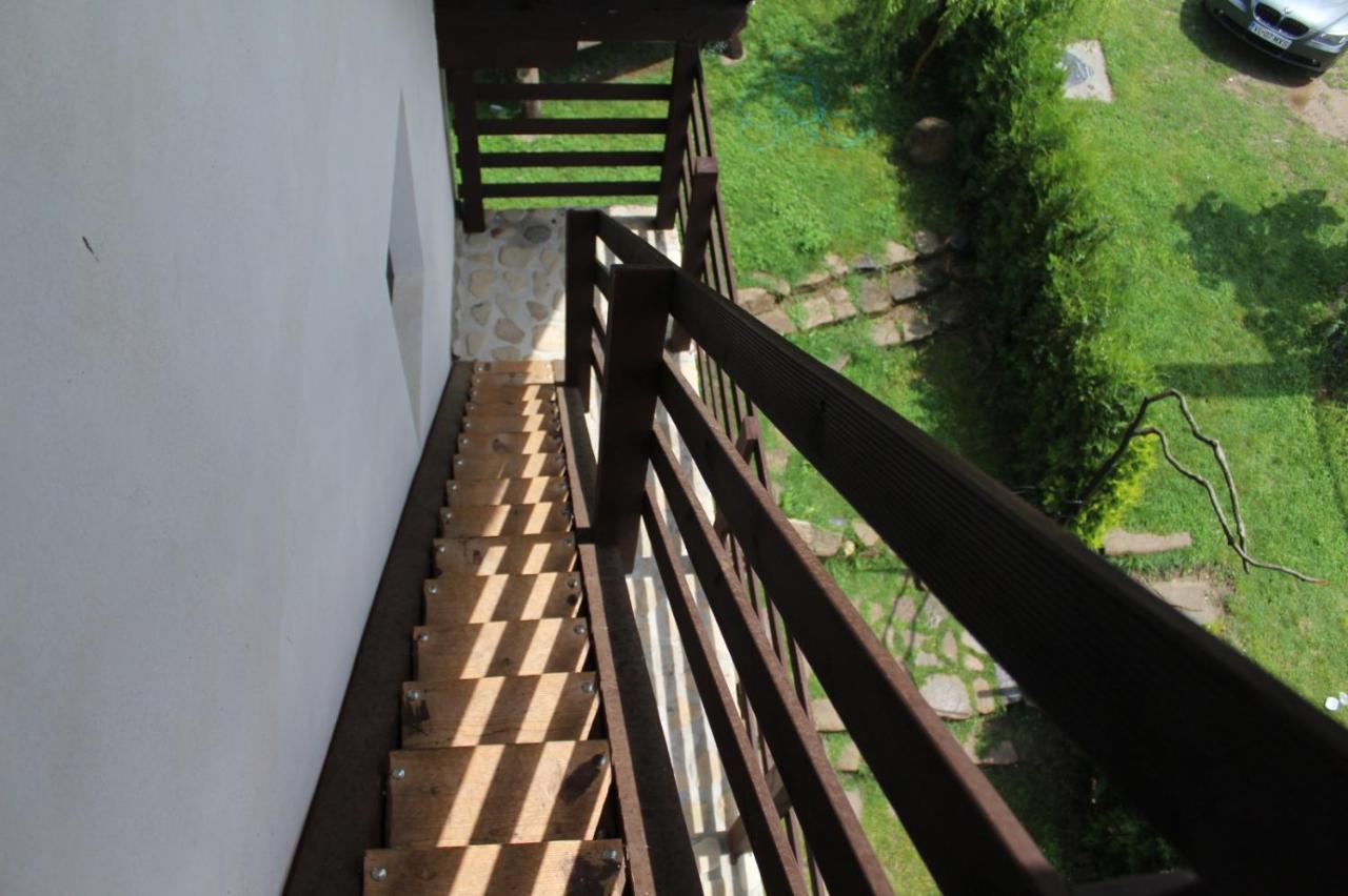 Havva Calimanesti Exterior photo